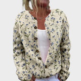 Beatrice – Herbstliche Strickjacke mit Blumenmuster