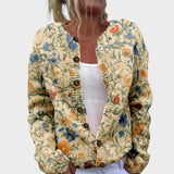 Camilla – Herbstliche Strickjacke mit Blumenmuster