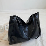 Patricia™ | Glänzende Veganes Lederhandtasche