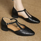 Greta | Klassische Leder-T-Steg-Schuhe mit geflochtenem Detail